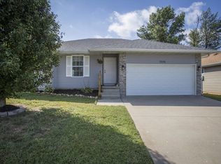 2104 W Sayer St, Springfield, MO 65803