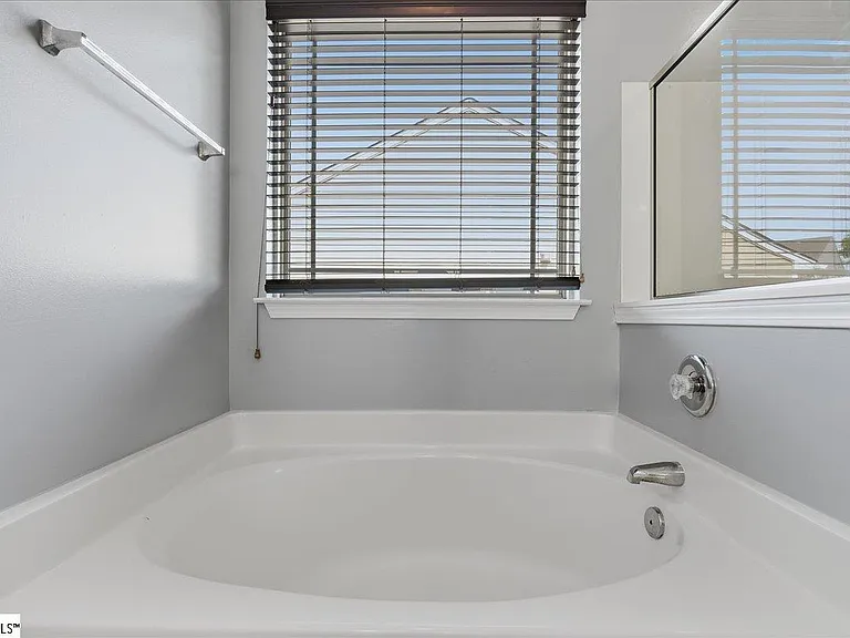 201 Portland Falls Dr — Photo 19