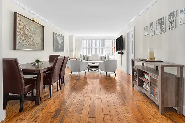 Sold by Compass | media 21