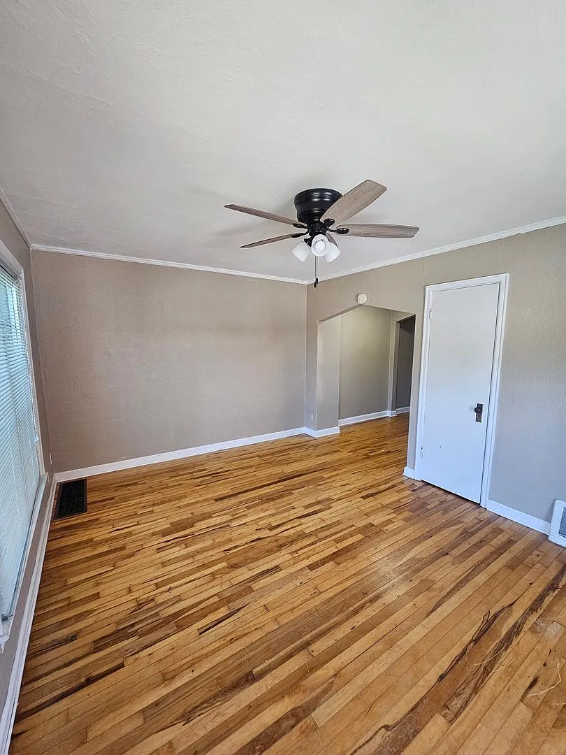 MW - 5824 Grand Ave — Photo 1