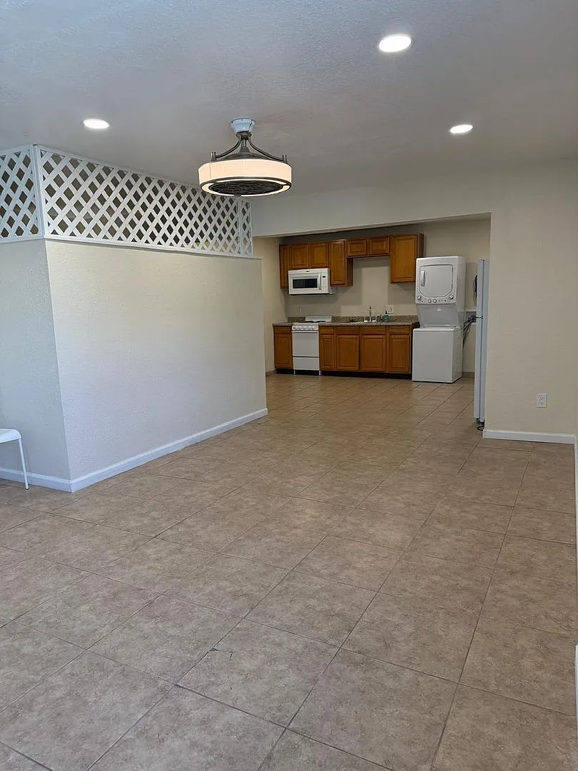 Lease Only 1259A Morena Blvd — Photo 1
