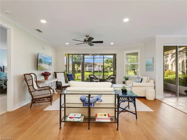 882 Carrick Bend CIR #102, NAPLES, FL 34110