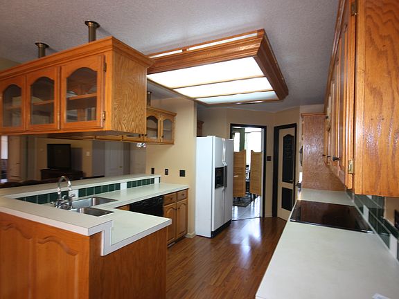 5th image of 5008 Creekside Dr