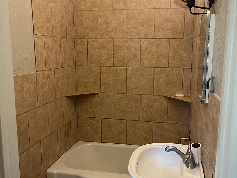 1623 W Harrison Ave — Photo 9