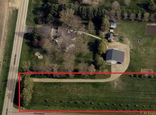 724 60th St SW, Watertown, SD 57201