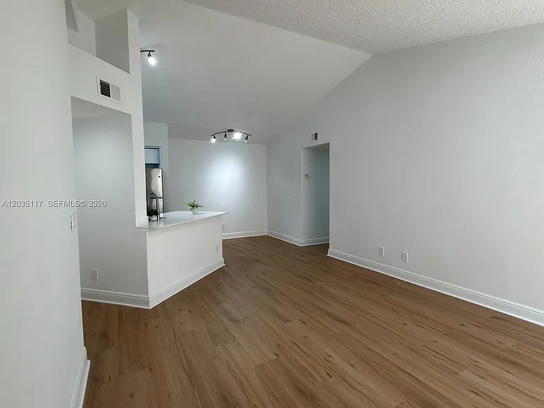 12840 Vista Isles Dr #627 — Photo 4