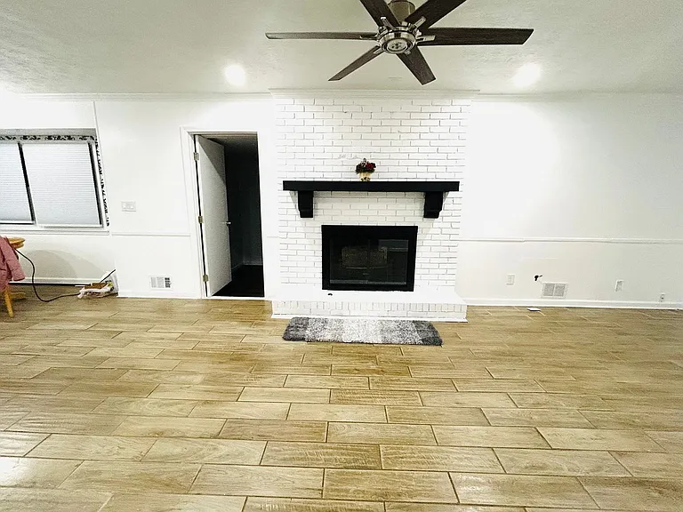 2664 Abington Dr — Photo 6