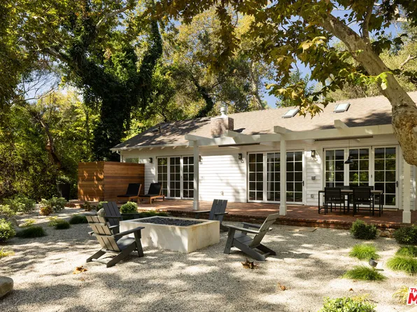 14462 W Sunset Blvd, Pacific Palisades, CA 90272