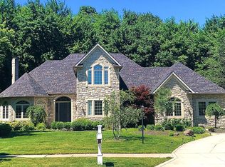 7334 Stockwood Dr, Solon, OH 44139