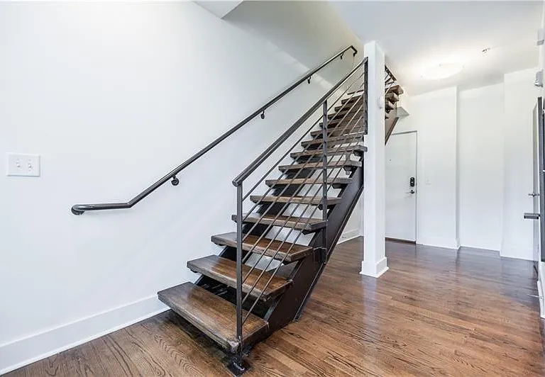 1221 Caroline St NE #201 — Photo 15