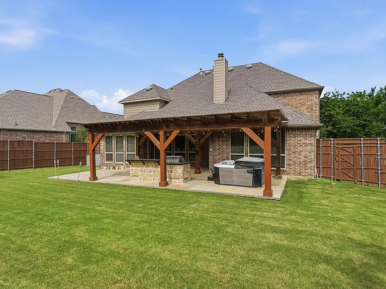 6205 Prairie Hill Ln — Photo 28