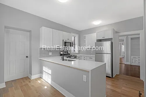 28 Glenville Ave Photo 1