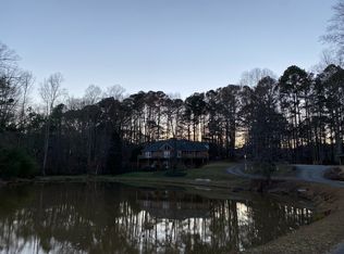 27 Commerce Row NE, Cartersville, GA 30121