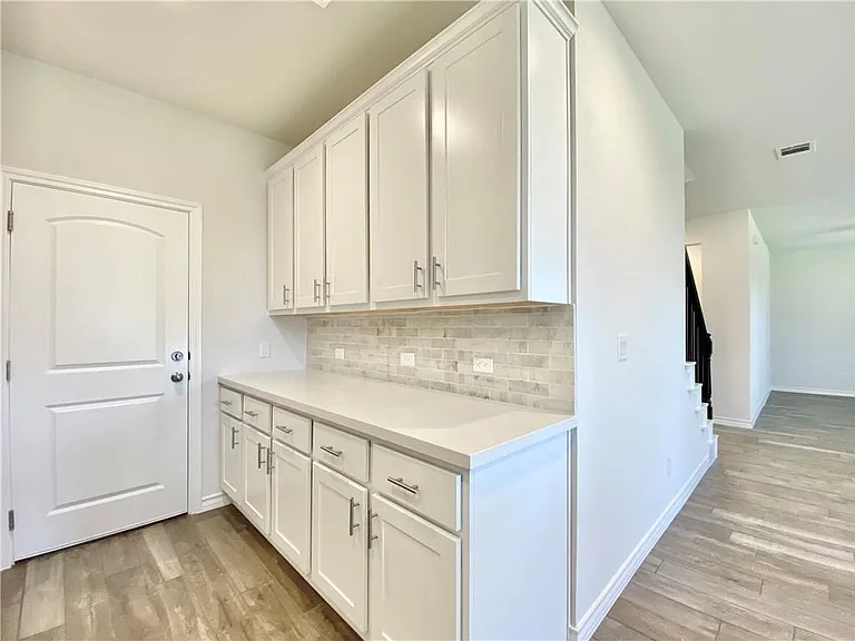 208 Caisson Trl — Photo 15