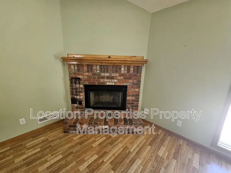 4104 Saddlehorn Dr — Photo 6