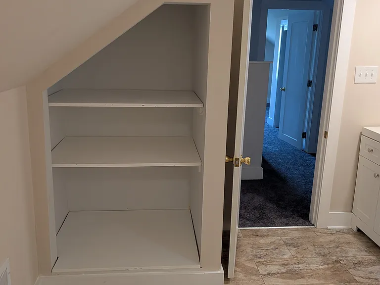 1329 George Washington Hwy N — Photo 19