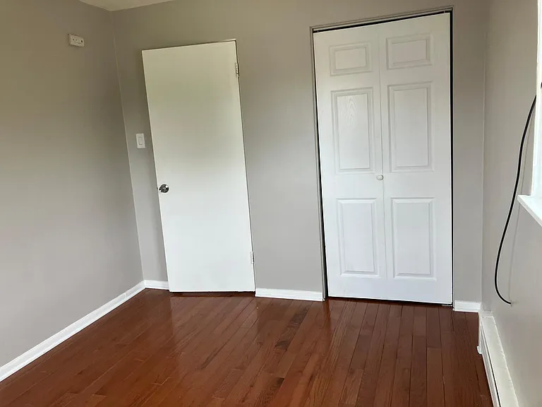 8844 Burlington Ave #4 — Photo 13