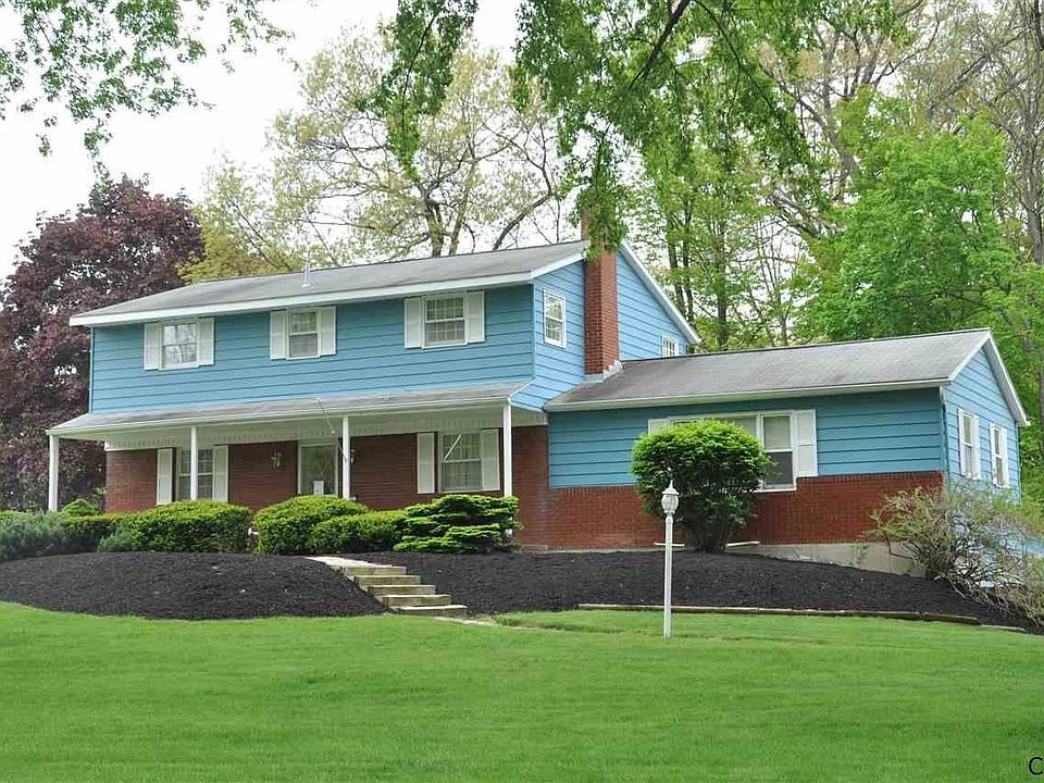 1st image of 21 Rolling Brook Dr