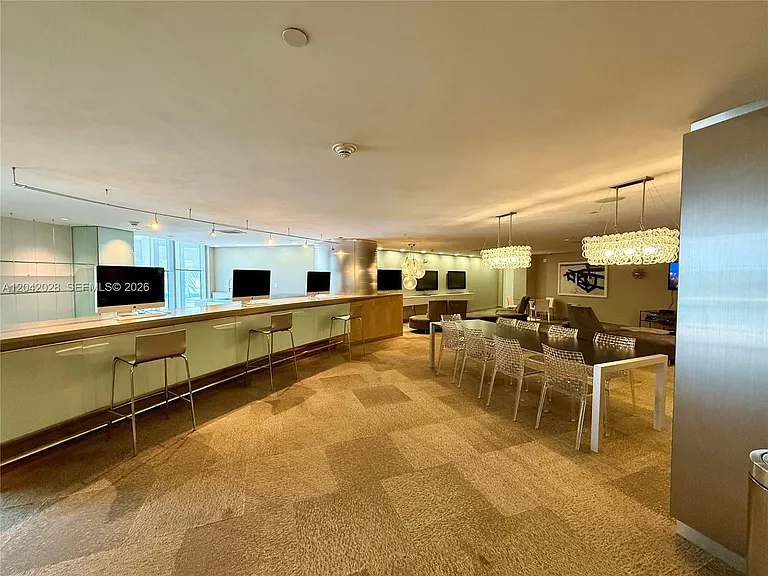92 SW 3rd St #4311 — Photo 48