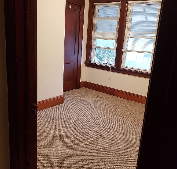 2nd image of 275 Maple Ave