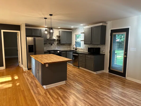 3805 Colewood Dr, Raleigh, NC 27604