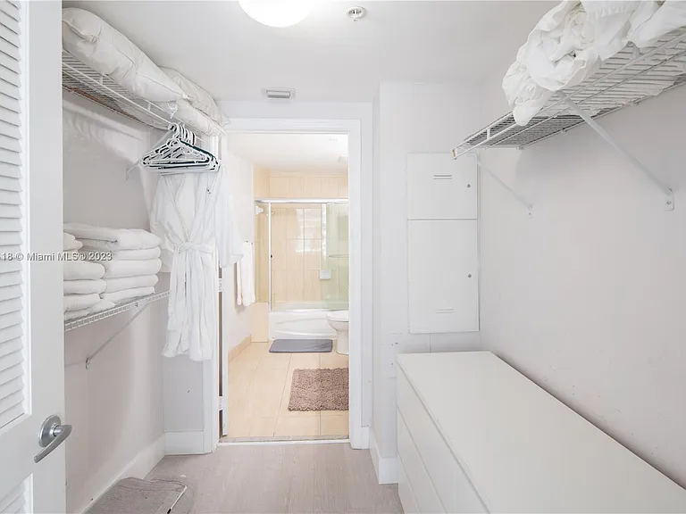 1750 N Bayshore Dr #2602 — Photo 13