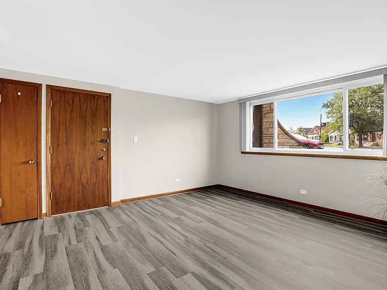 7101 W Foster Pl #B — Photo 4