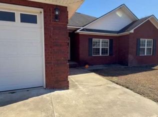 94 Taylor Wells Ln, Hinesville, GA 31313