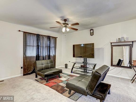 5th image of 13824 Londonderry Ct