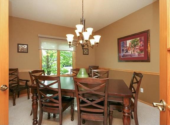 7336 Amberwood Lane, Savage
Beautiful formal dining room