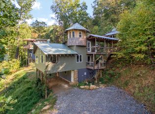 125 Watch Knob Ln, Swannanoa, NC 28778