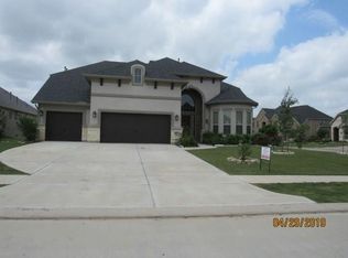 315 Round Lake Dr, Rosenberg, TX 77469