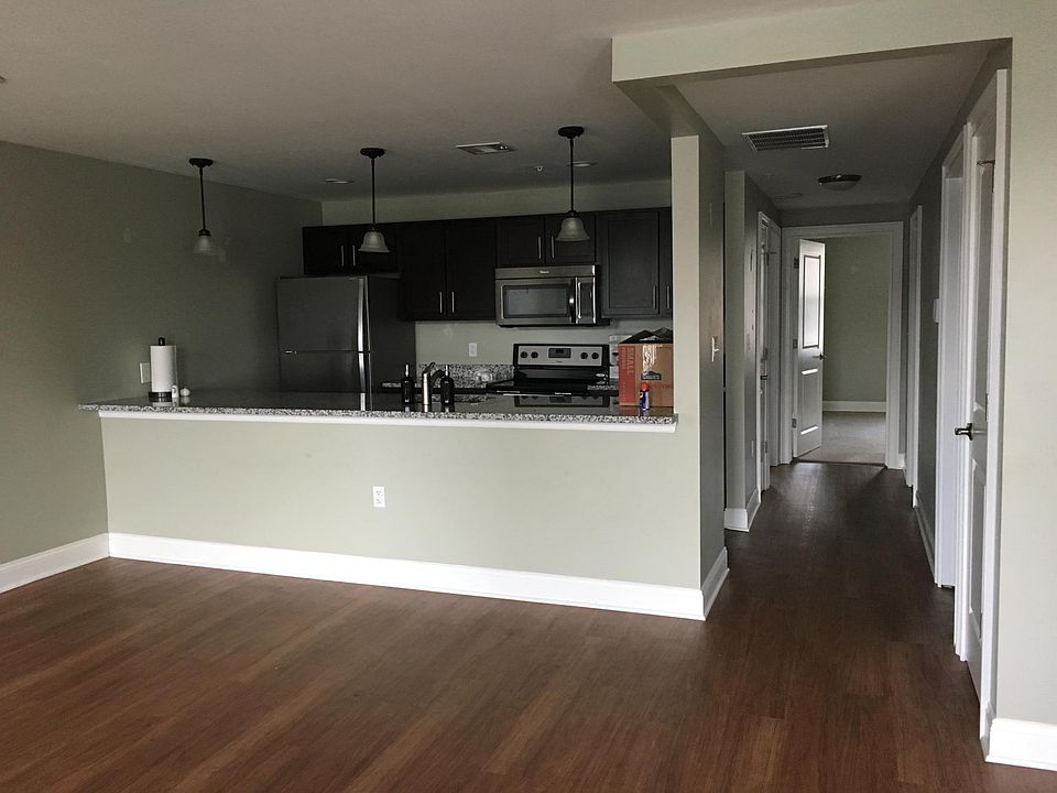 1st image of 354 Washington St #5