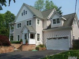 21 Spring St, Cold Spring Harbor, NY 11724