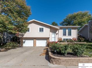 11116 Y St, Omaha, NE 68137