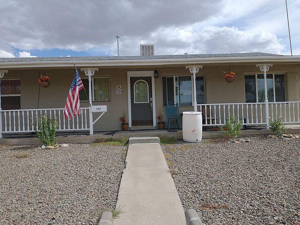 1st image of 1304 N Gladeview Dr