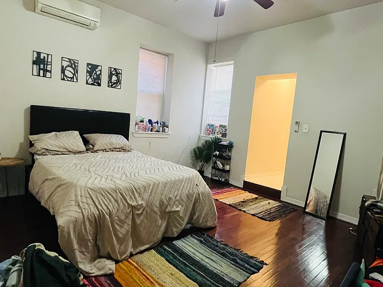 712 Saint Paul St #4 — Photo 3