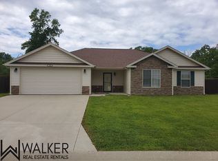 143 Creek View Dr, Saint Robert, MO 65584