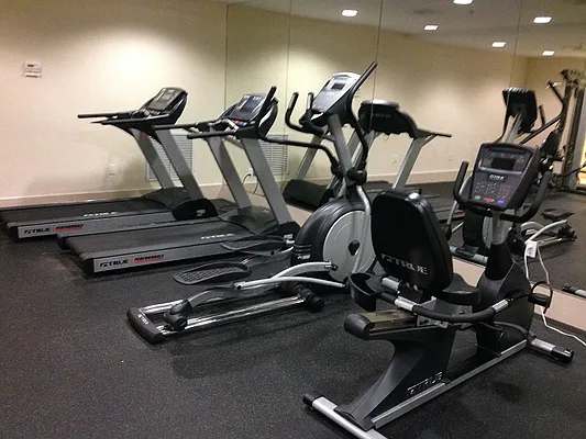 Rented by Luxus Manhattan Realty | media 37