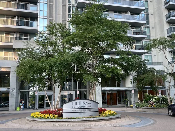4968 Yonge St #1015, Toronto, ON M2N 7G9