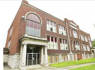 409 Main St, Alton, IL 62002