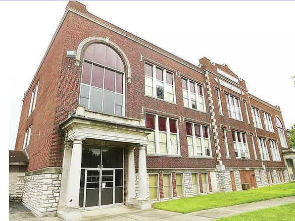 409 Main St