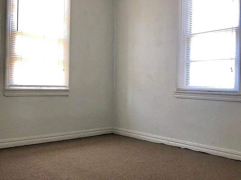 1006 W McElroy Rd — Photo 6