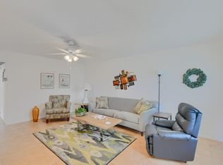 402 Mansfield Dr #J, Boca Raton, FL 33434