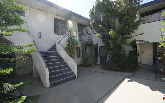 3rd image of 1233 Barry Ave APT 206