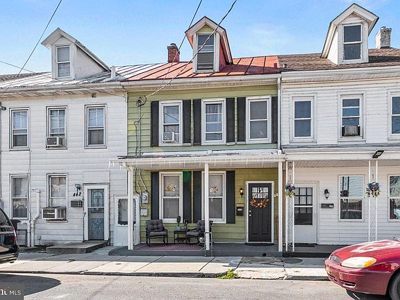2nd image of 444 Pershing Ave