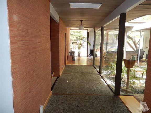 4th image of 1460 Fordham Ave