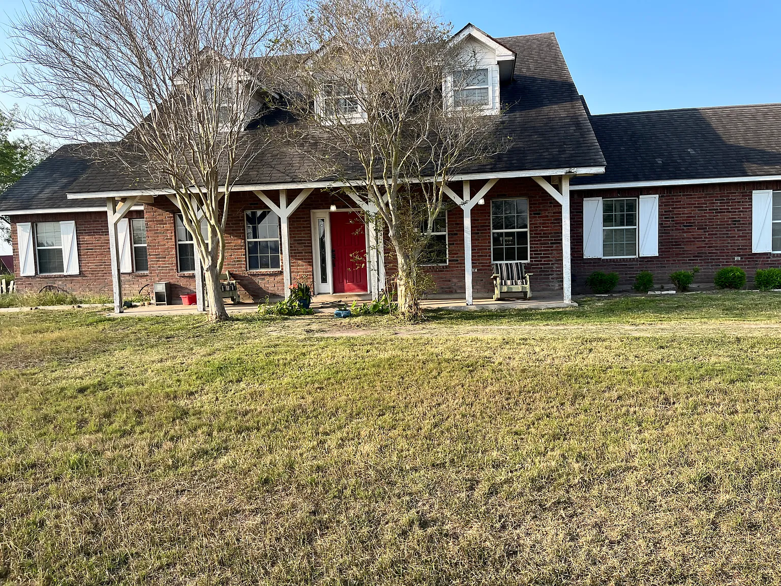 4 bed, 2.5 bath, 2654 sqft, $2,500 — Photo 1
