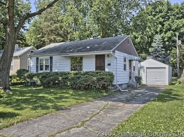 707 S Walnut St, Urbana, IL 61801