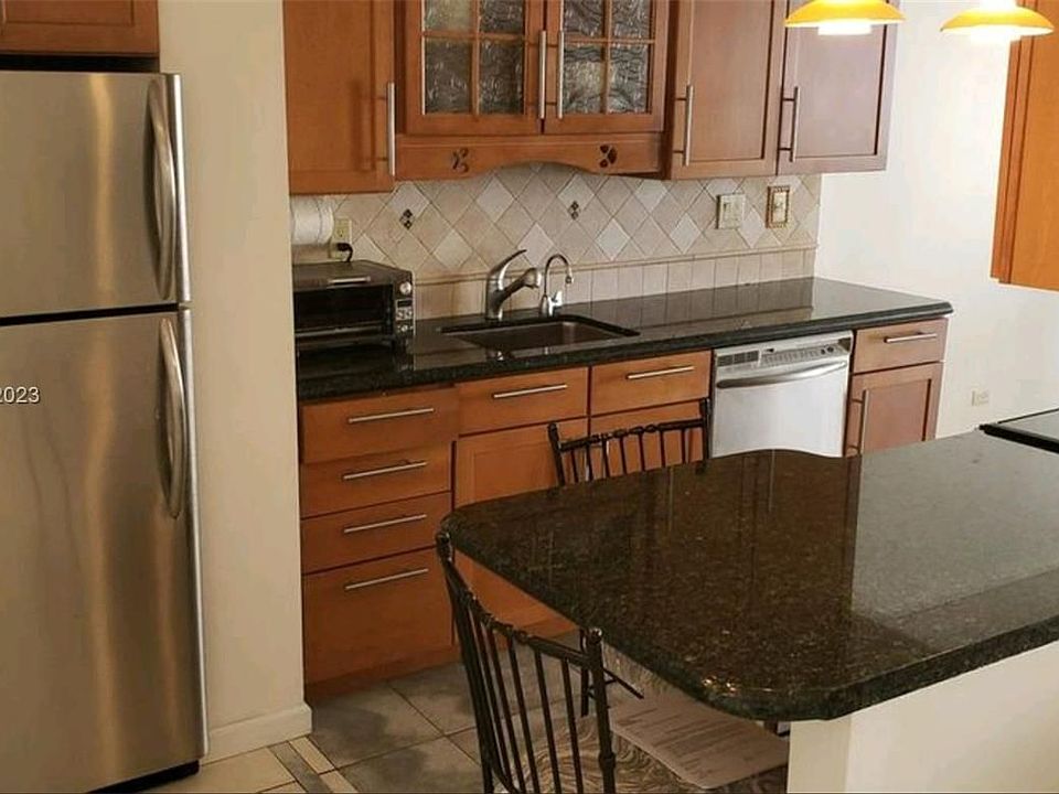 1st image of 230 174th St APT 305